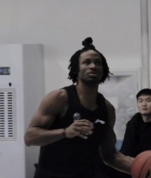 他长久以来的梦想终于实现，标志着他辉煌职业生涯的巅峰。